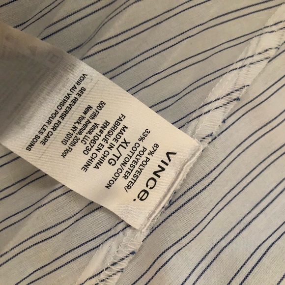 NWT Vince button down shirt with pleated back. Size XL - Picture 6 of 10
